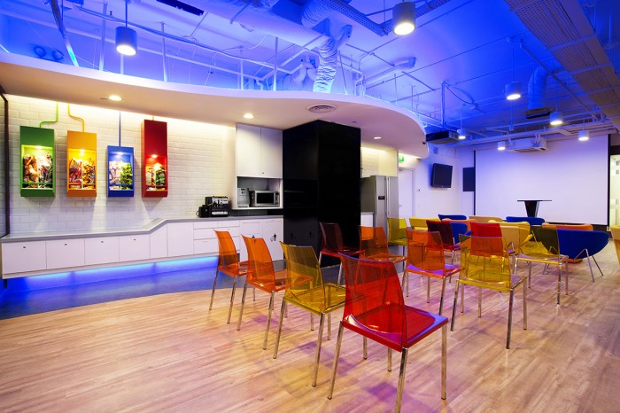 辦公室走廊空間設(shè)計