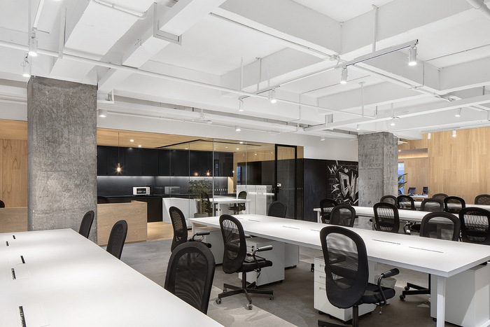 裝修辦公室時(shí)，應(yīng)仔細(xì)挑選油漆